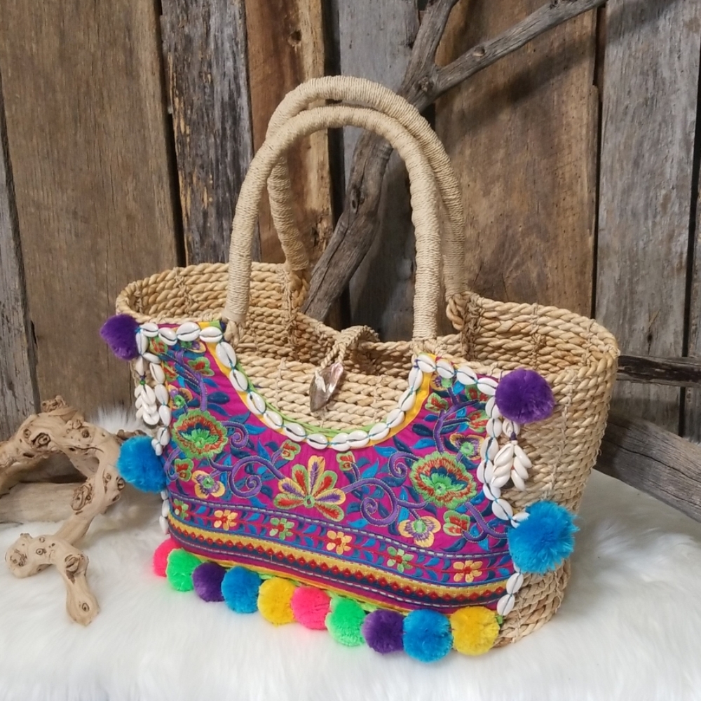 NEW! CCD HAND EMBELLISHED MARKET / HAND BAG!